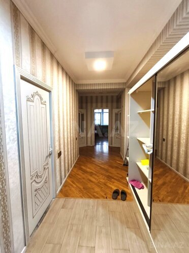 Сдаётся 3-комн. новостройка 90 м², м. Нефтчиляр, photo 9 from 14