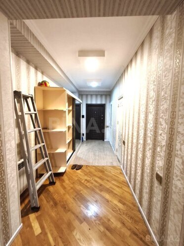 Сдаётся 3-комн. новостройка 90 м², м. Нефтчиляр, photo 10 from 14