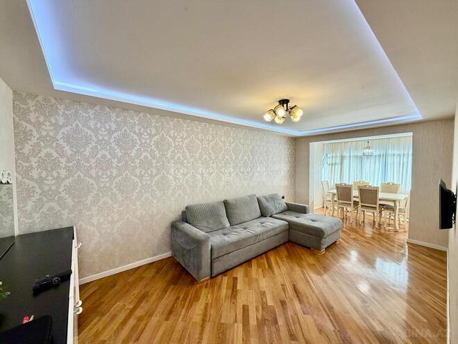 Satılır 3 otaqlı köhnə tikili 70 m², Neftçilər m., photo 1 from 20