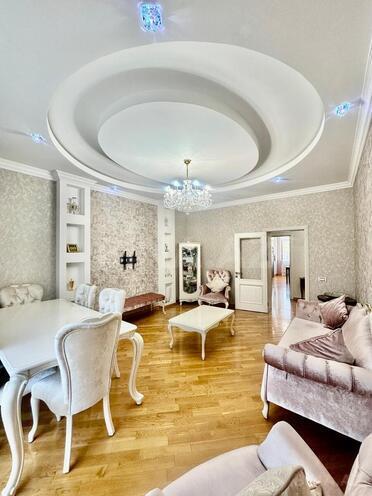 Satılır 3 otaqlı köhnə tikili 100 m², Nəsimi r., photo 1 from 18