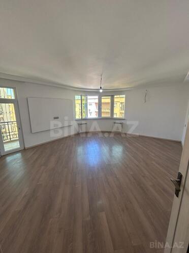Satılır 2 otaqlı yeni tikili 93 m², İnşaatçılar m., photo 1 from 15