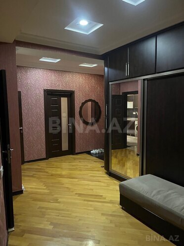 Сдаётся 3-комн. новостройка 90 м², м. 20 января, photo 1 from 13
