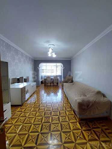 Сдаётся 3-комн. вторичка 70 м², Бинагадинский р., photo 4 from 18