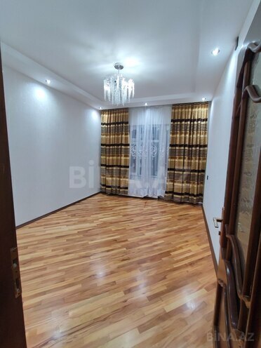Продаётся 3-комн. вторичка 85 м², м. Ази Асланов, photo 4 from 12