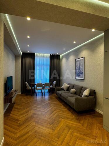 Сдаётся 2-комн. новостройка 90 м², м. Низами, photo 1 from 10