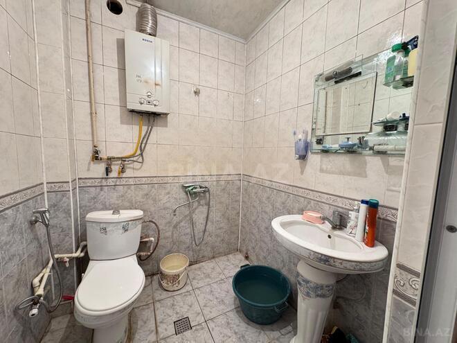 Продаётся 3-комн. вторичка 65 м², м. Нефтчиляр, photo 7 from 9