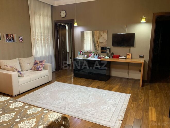 Продаётся 3-комн. вторичка 110 м², м. Низами, photo 6 from 24
