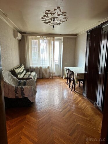 İcarəyə verilir 3 otaqlı köhnə tikili 75 m², 28 May m., photo 3 from 8