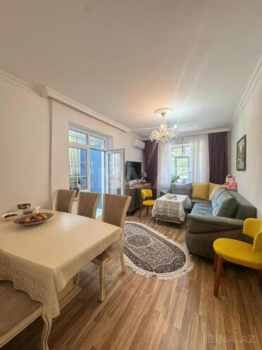 Satılır 2 otaqlı köhnə tikili 65 m², Xalqlar Dostluğu m., photo 3 from 14