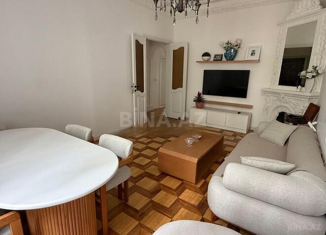 Продаётся 3-комн. вторичка 75 м², Насиминский  р., photo 3 from 11