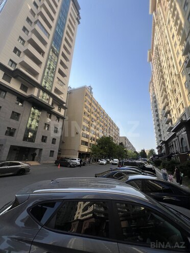 Satılır 3 otaqlı köhnə tikili 85 m², Elmlər Akademiyası m., photo 1 from 17