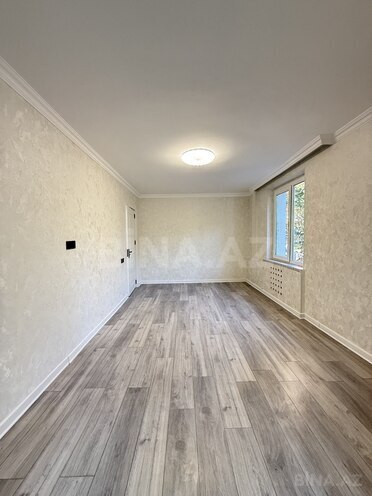 Продаётся 2-комн. вторичка 40 м², м. Иншаатчылар, photo 4 from 15