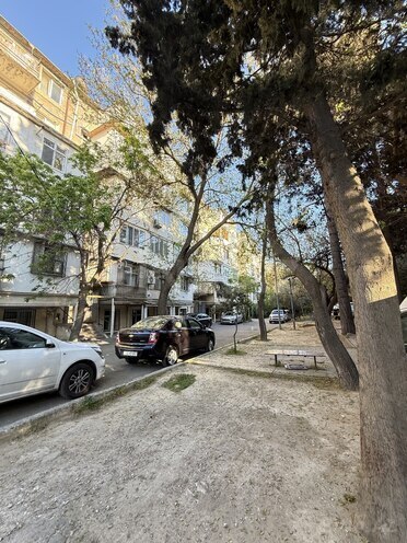 Продаётся 2-комн. вторичка 40 м², м. Иншаатчылар, photo 13 from 15