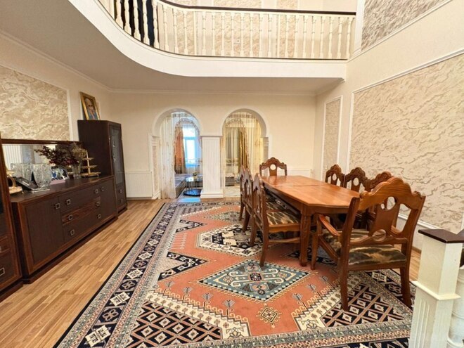 Satılır 7 otaqlı həyət evi/bağ evi 460 m², Gənclik m., photo 3 from 30