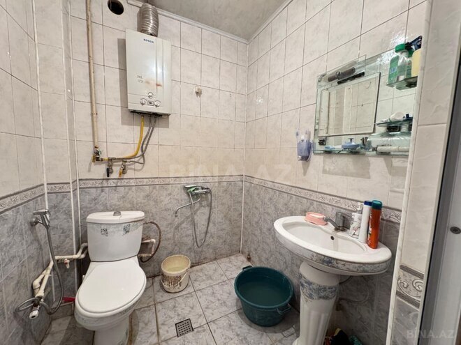 Продаётся 3-комн. вторичка 69 м², м. Нефтчиляр, photo 8 from 9
