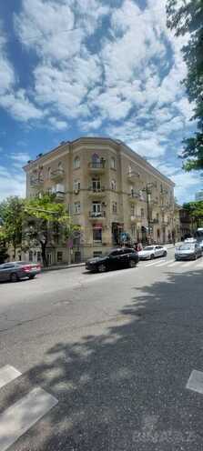 Продаётся 4-комн. вторичка 130 м², м. Ичеришехер, photo 1 from 12
