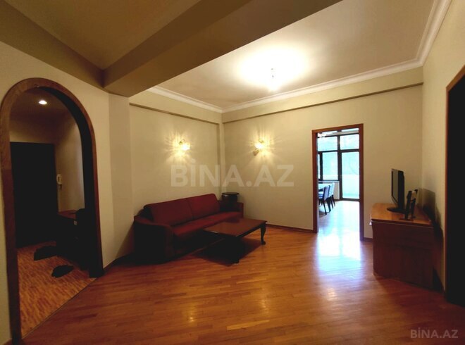 Satılır 4 otaqlı köhnə tikili 155 m², Sahil m., photo 18 from 22