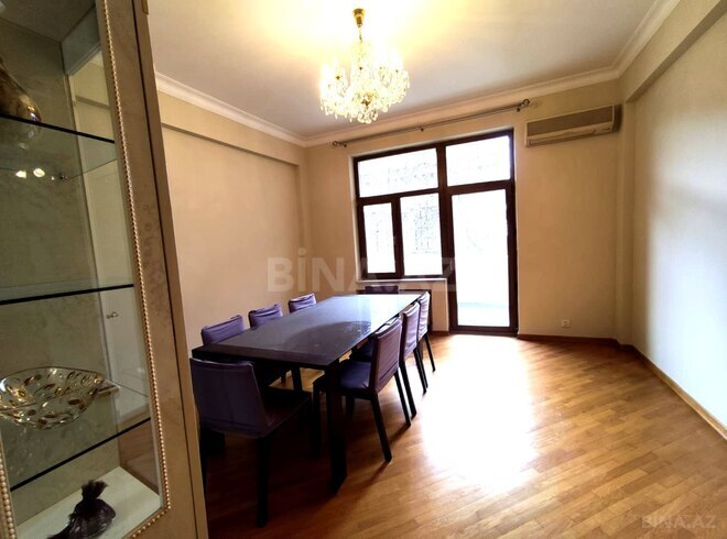 Satılır 4 otaqlı köhnə tikili 155 m², Sahil m., photo 4 from 22