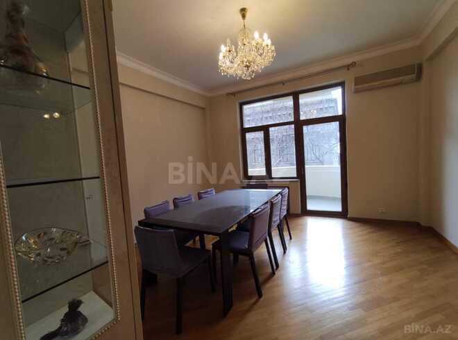 Satılır 4 otaqlı köhnə tikili 155 m², Sahil m., photo 6 from 22