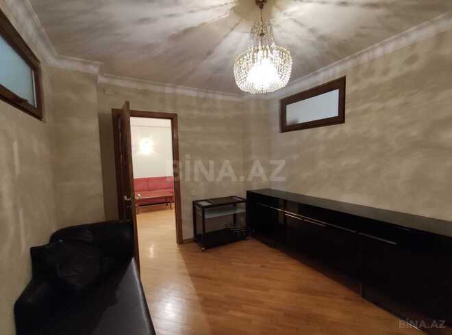 Satılır 4 otaqlı köhnə tikili 155 m², Sahil m., photo 16 from 22