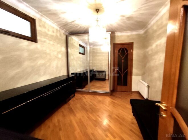 Satılır 4 otaqlı köhnə tikili 155 m², Sahil m., photo 12 from 22