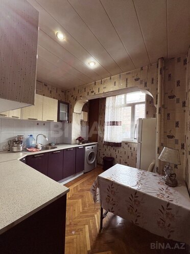 Satılır 4 otaqlı köhnə tikili 90 m², İnşaatçılar m., photo 13 from 27