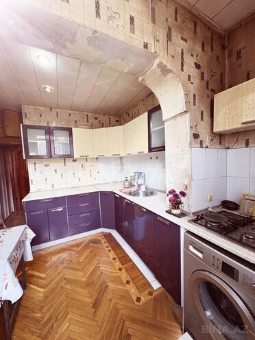 Satılır 4 otaqlı köhnə tikili 90 m², İnşaatçılar m., photo 14 from 27
