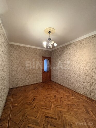 Satılır 4 otaqlı köhnə tikili 90 m², İnşaatçılar m., photo 8 from 27