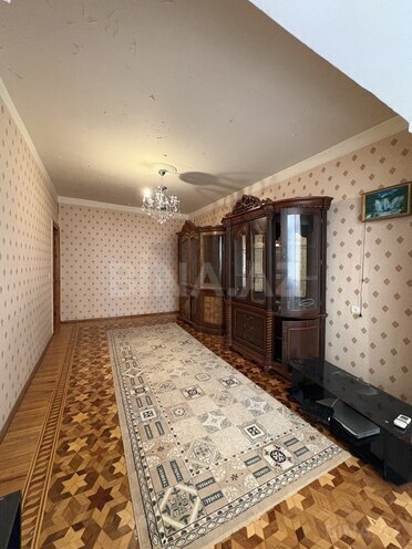 Satılır 4 otaqlı köhnə tikili 90 m², İnşaatçılar m., photo 3 from 27
