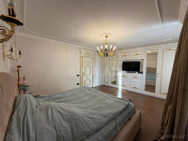 Satılır 4 otaqlı köhnə tikili 215 m², Sahil m., photo 8 from 31