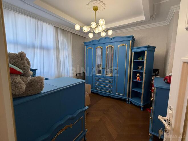 Продаётся 4-комн. вторичка 215 м², м. Сахил, photo 18 from 27