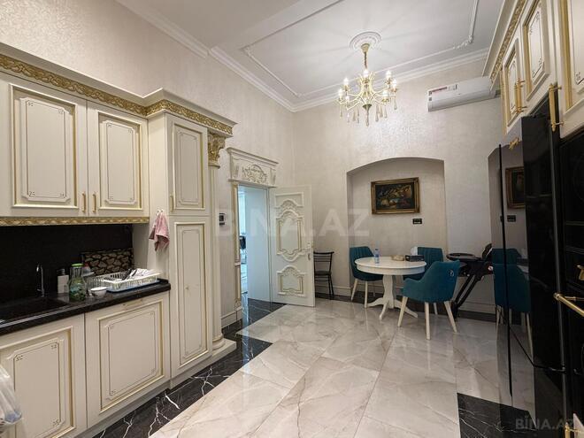 Продаётся 4-комн. вторичка 215 м², м. Сахил, photo 21 from 27