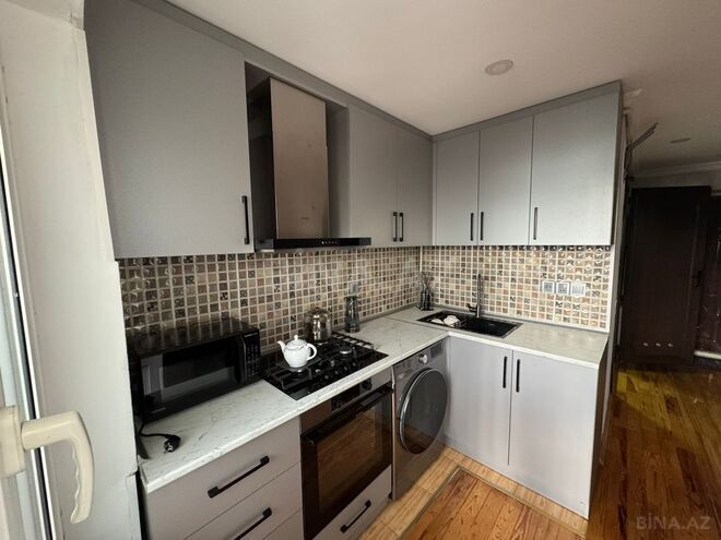 Satılır 2 otaqlı köhnə tikili 65 m², İnşaatçılar m., photo 9 from 15