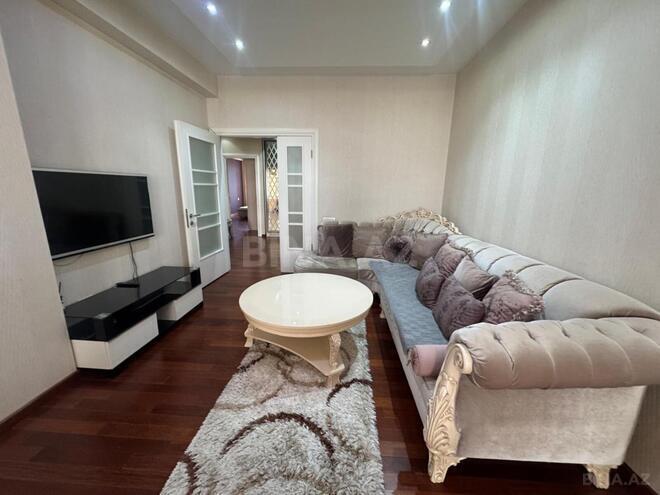 Сдаётся 2-комн. новостройка 105 м², м. Шах Исмаил Хатаи, photo 1 from 17