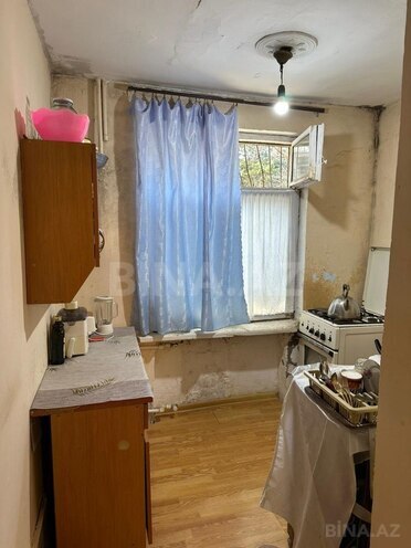 Satılır 6 otaqlı köhnə tikili 150 m², İnşaatçılar m., photo 1 from 19