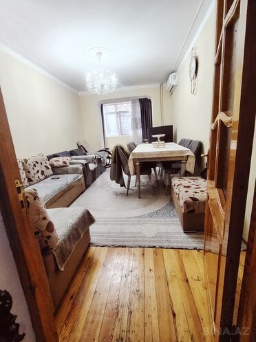 Satılır 2 otaqlı köhnə tikili 52 m², Səbail r., photo 1 from 27