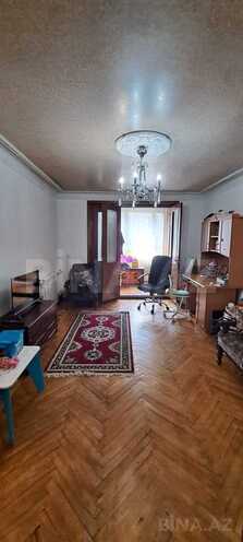 Satılır 4 otaqlı köhnə tikili 100 m², İnşaatçılar m., photo 1 from 14