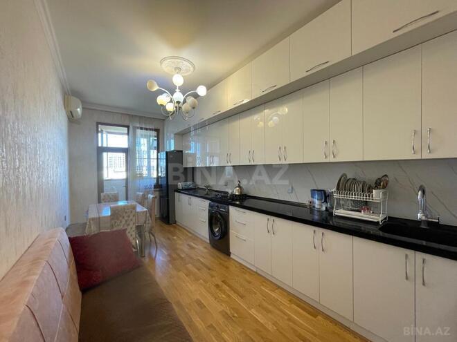 Продаётся 3-комн. новостройка 112 м², м. Кара Караев, photo 15 from 23