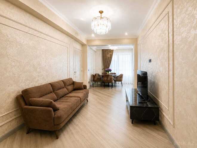 Сдаётся 2-комн. новостройка 70 м², Насиминский  р., photo 1 from 18
