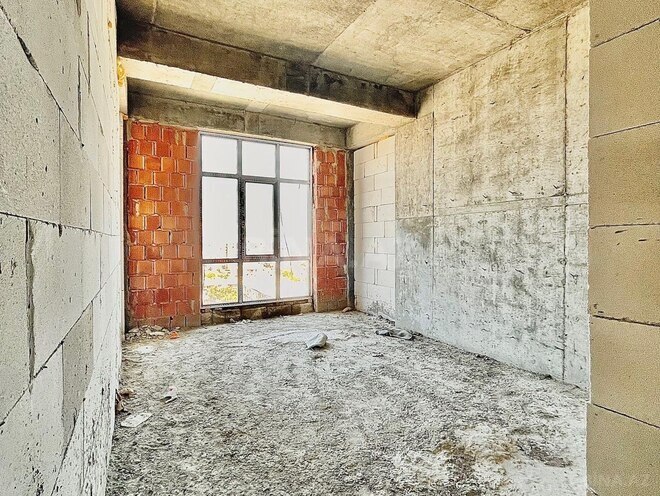 Продаётся 3-комн. новостройка 86 м², м. Кара Караев, photo 1 from 17