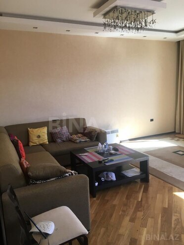 Satılır 2 otaqlı köhnə tikili 70 m², Sahil m., photo 3 from 16