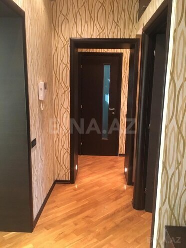 Satılır 2 otaqlı köhnə tikili 70 m², Sahil m., photo 9 from 16