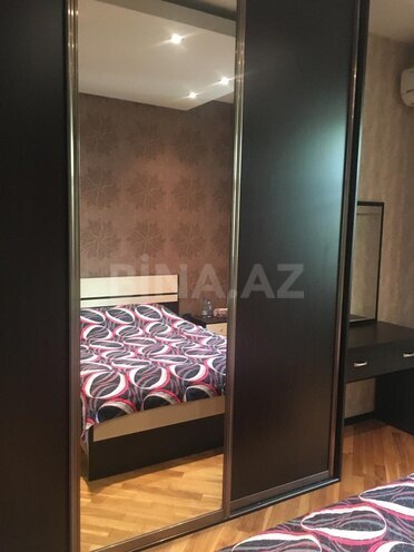 Satılır 2 otaqlı köhnə tikili 70 m², Sahil m., photo 11 from 16