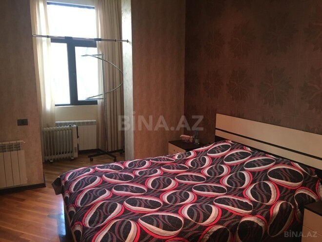 Satılır 2 otaqlı köhnə tikili 70 m², Sahil m., photo 10 from 16