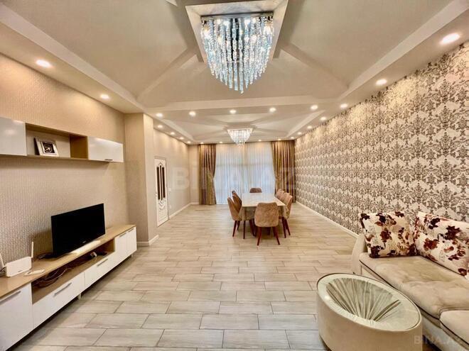 Satılır 5 otaqlı həyət evi/bağ evi 220 m², Buzovna q., photo 4 from 32