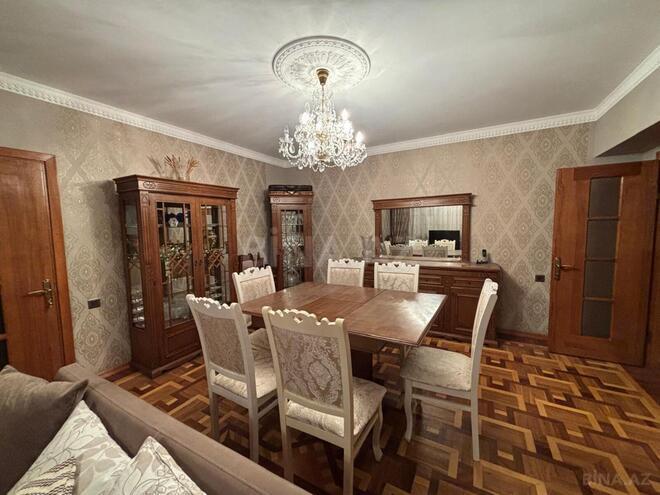 Продаётся 3-комн. вторичка 105 м², Насиминский  р., photo 8 from 19