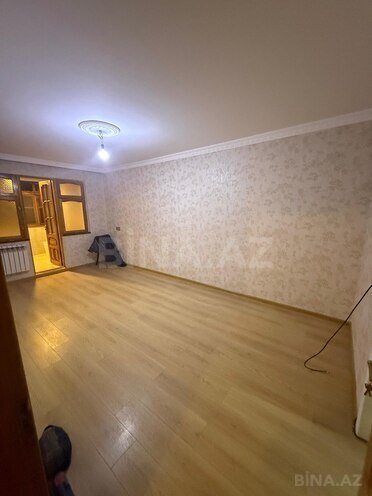Сдаётся 2-комн. вторичка 55 м², м. Нефтчиляр, photo 1 from 13
