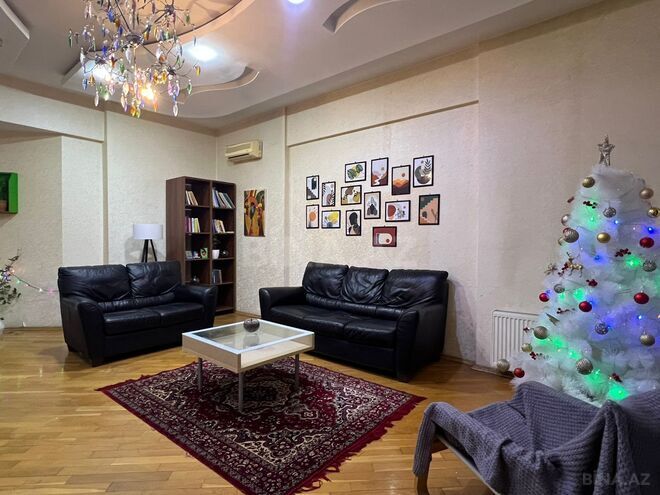 İcarəyə verilir 3 otaqlı yeni tikili 150 m², 28 May m., photo 16 from 27