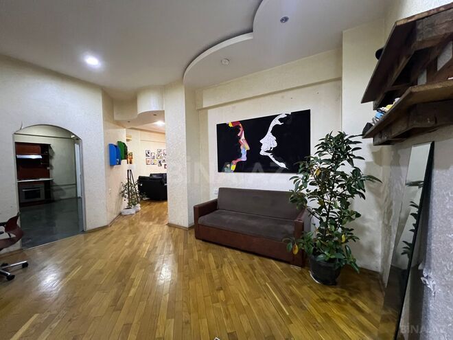 İcarəyə verilir 3 otaqlı yeni tikili 150 m², 28 May m., photo 24 from 27