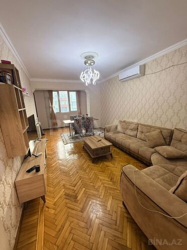 Satılır 3 otaqlı köhnə tikili 55 m², Gənclik m., photo 1 from 12